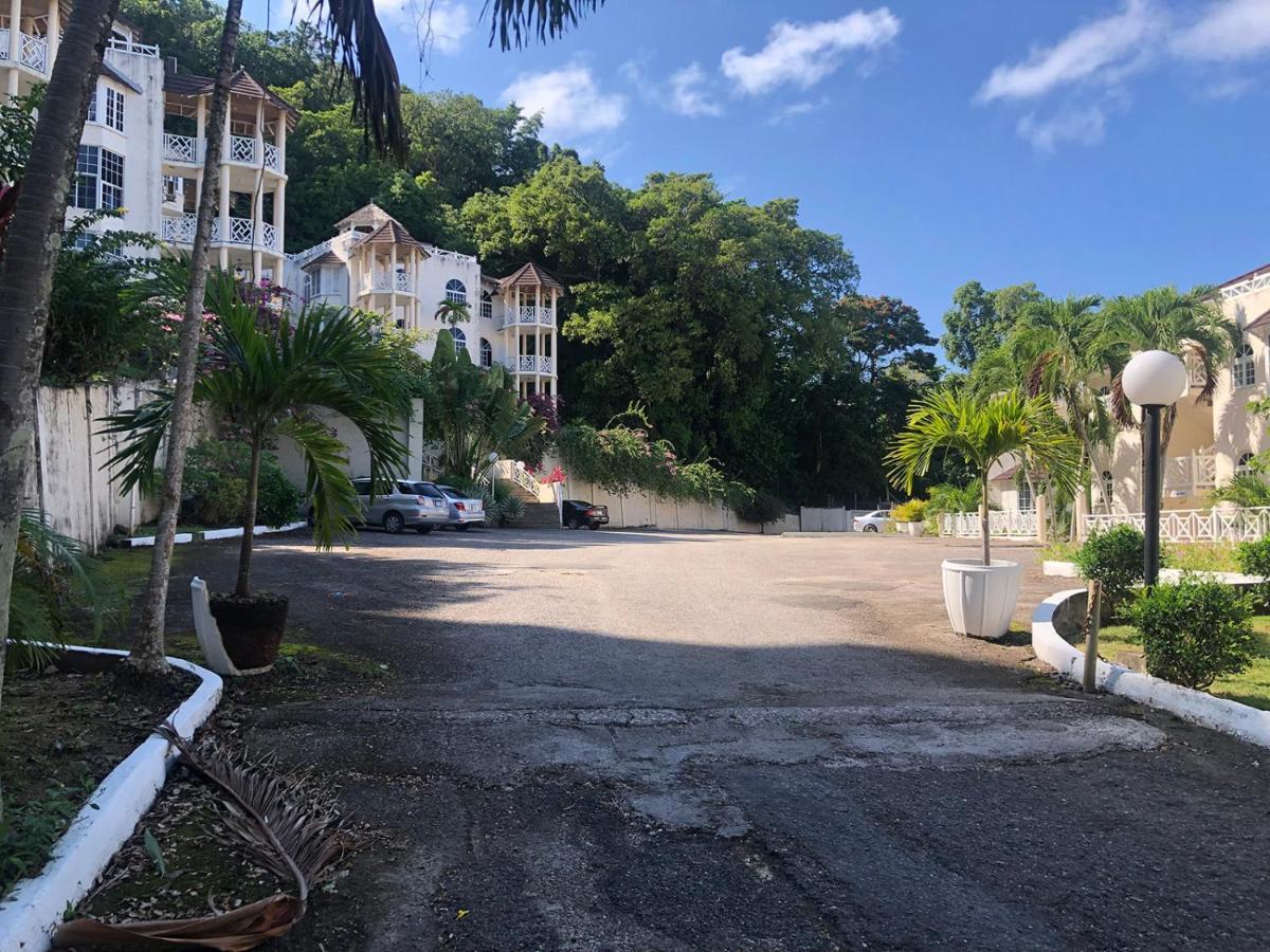 Elegant Condo Awesome View Ocho Rios Dış mekan fotoğraf